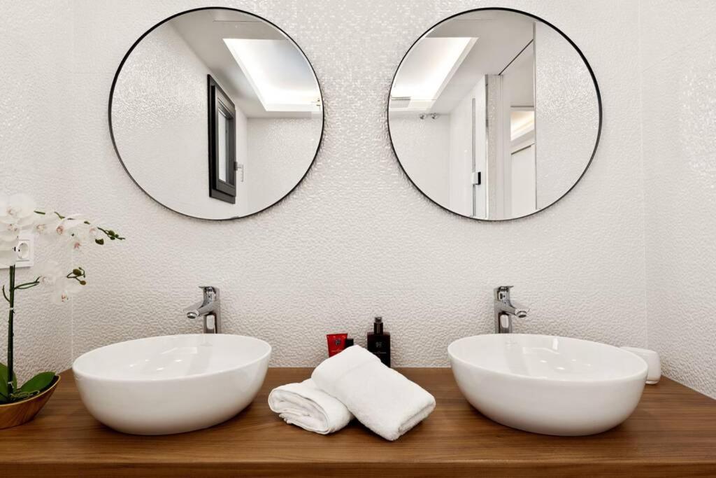 Sunny Modern Apartment Perfect Located エステポナ エクステリア 写真