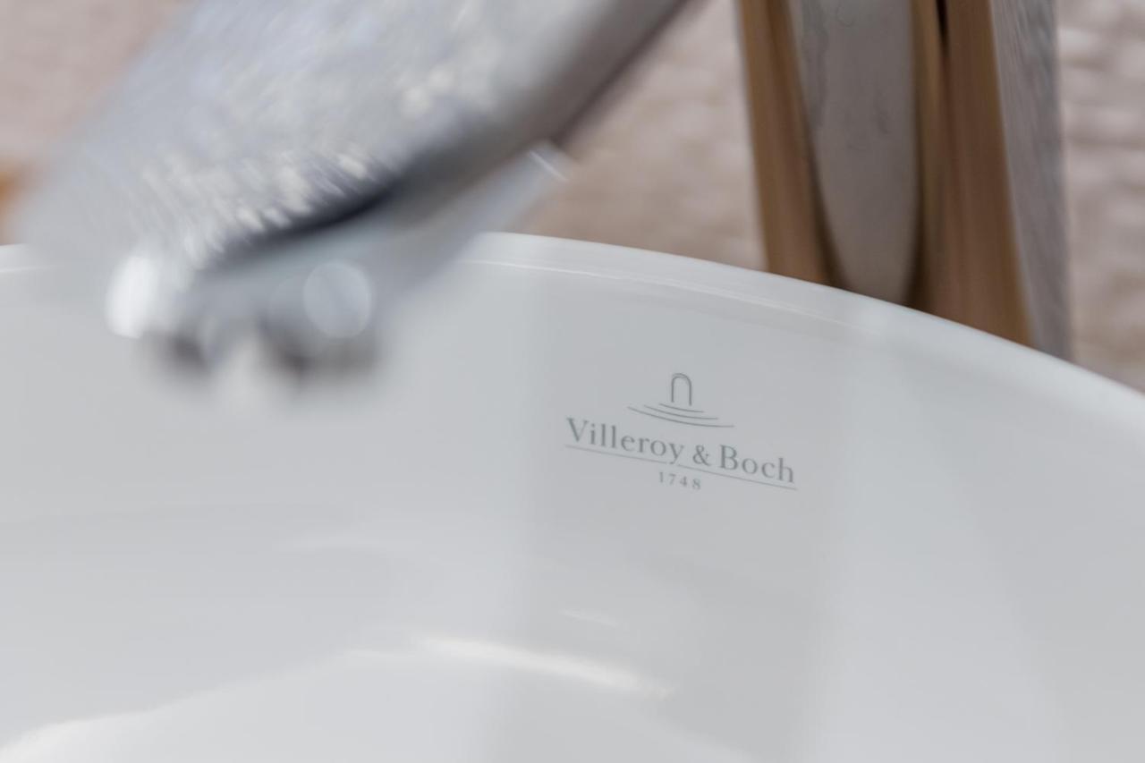 Sunny Modern Apartment Perfect Located エステポナ エクステリア 写真